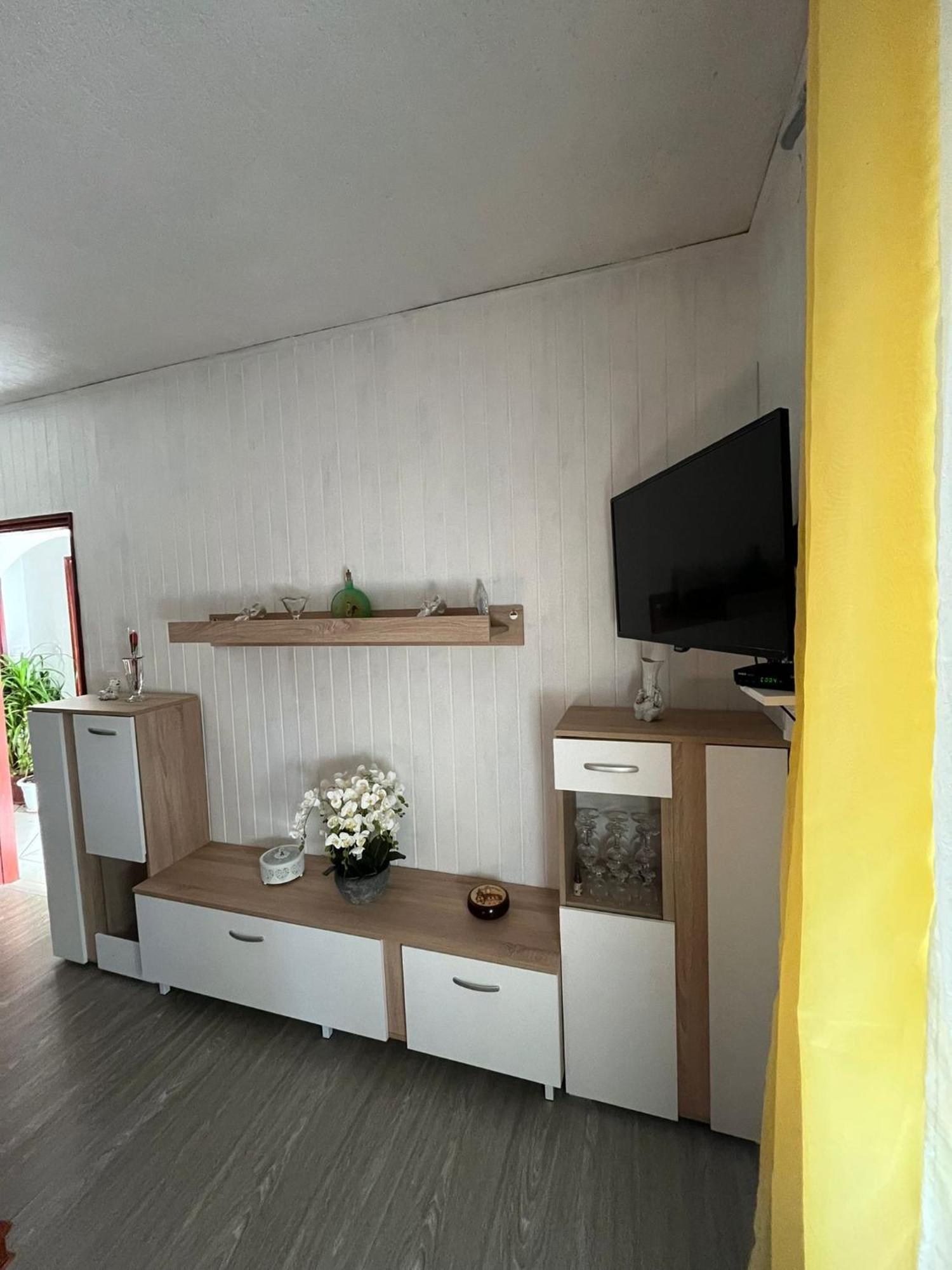 Apartmani Mirjana Tribanj-Kruscica Exteriér fotografie