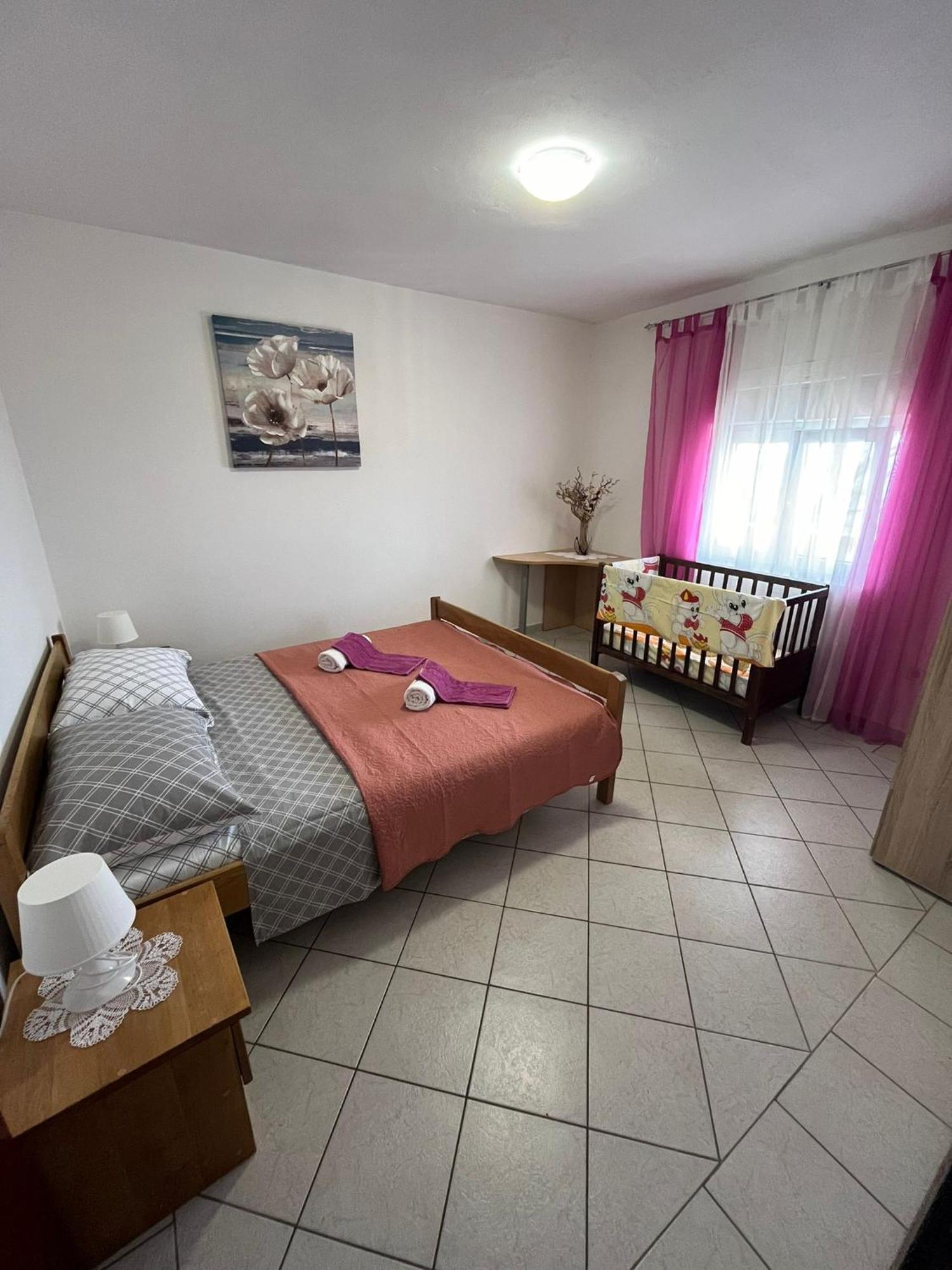 Apartmani Mirjana Tribanj-Kruscica Exteriér fotografie