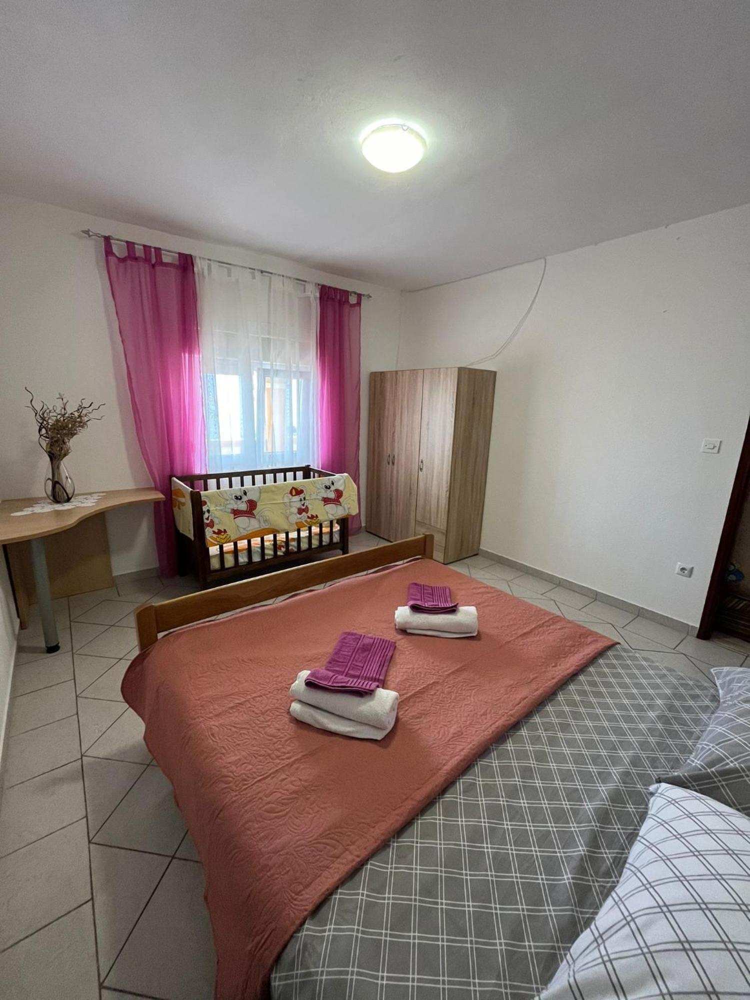 Apartmani Mirjana Tribanj-Kruscica Exteriér fotografie
